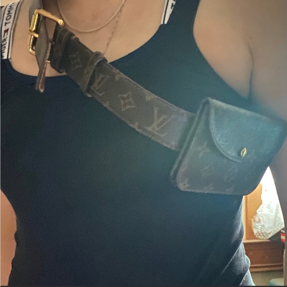 Repost - Authentic Vintage Louis Vuitton Fanny Bum Bag with Belt - Picture 5 of 5
